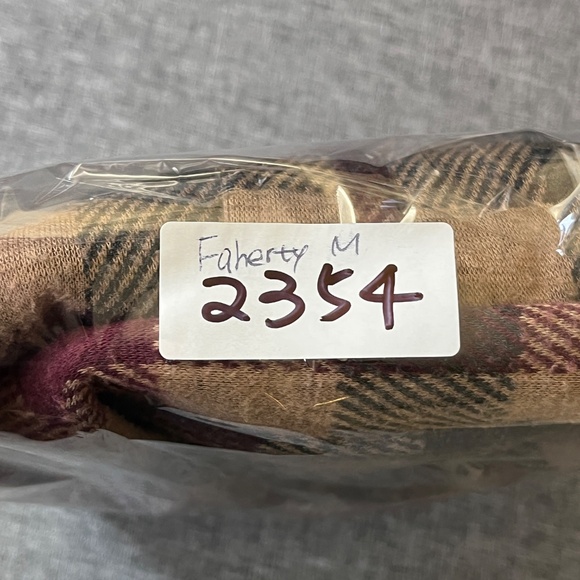 Faherty Legend Flannel Button Down Sweater Shirt - Men's Size M - Tan - Picture 12 of 12